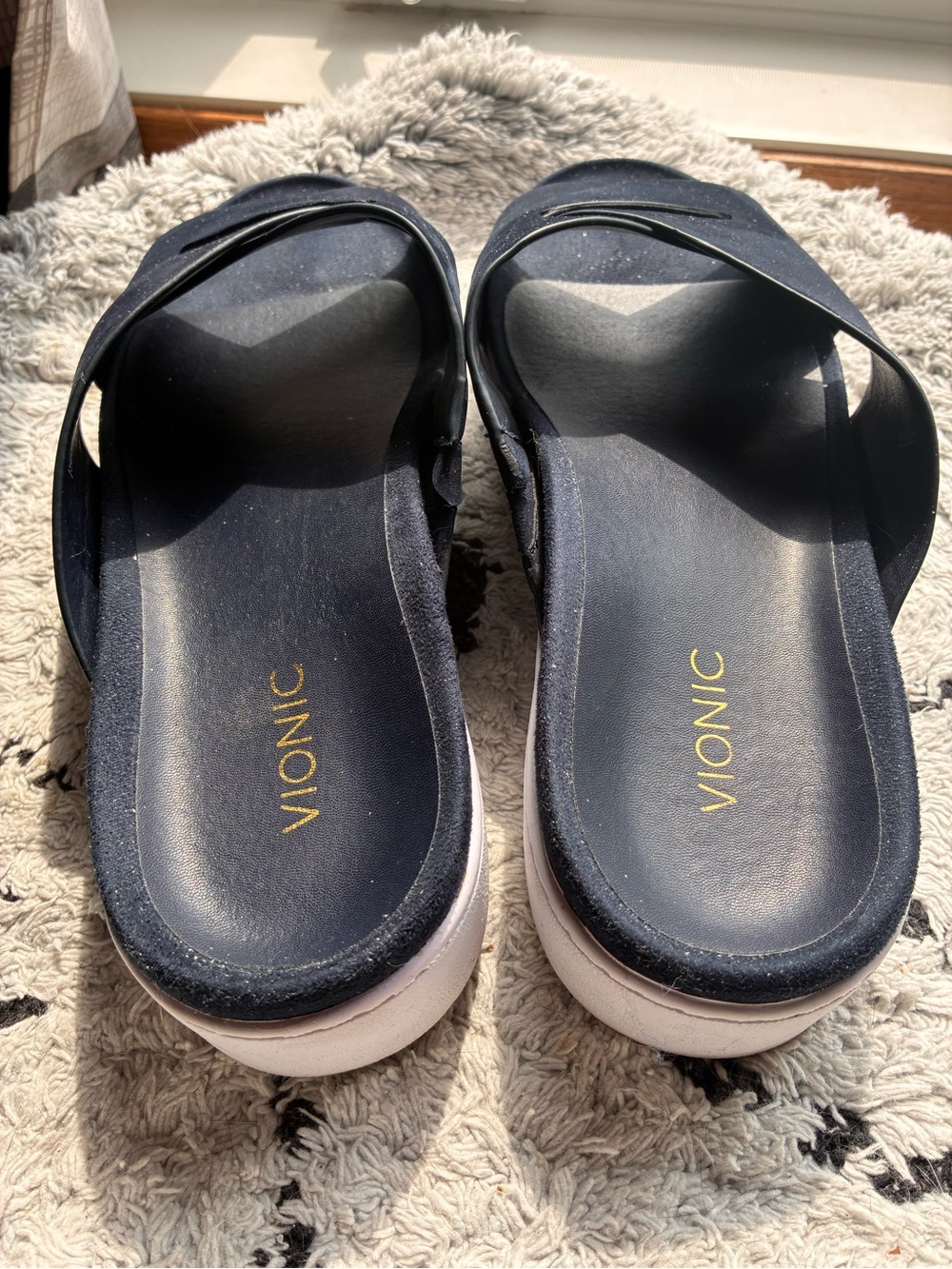 Vionic Slide Sandals Size 9.5 - Picture 5 of 6